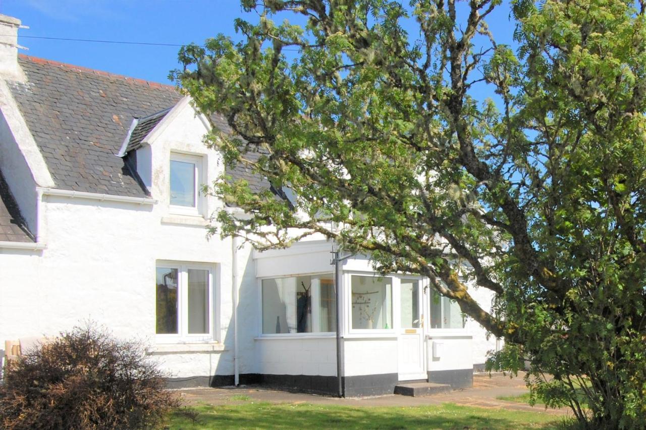 Donmar Cottage Skeabost Esterno foto