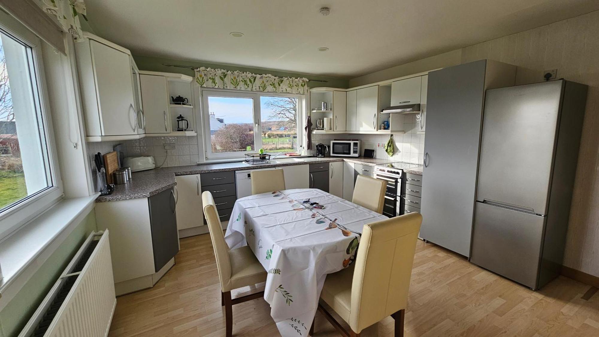 Donmar Cottage Skeabost Esterno foto